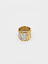 Anillo mujer con incrustaciones color dorado