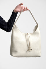 Bolso mediano con asa al hombro