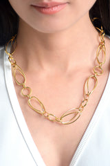 Collar mujer corto eslabones color dorado